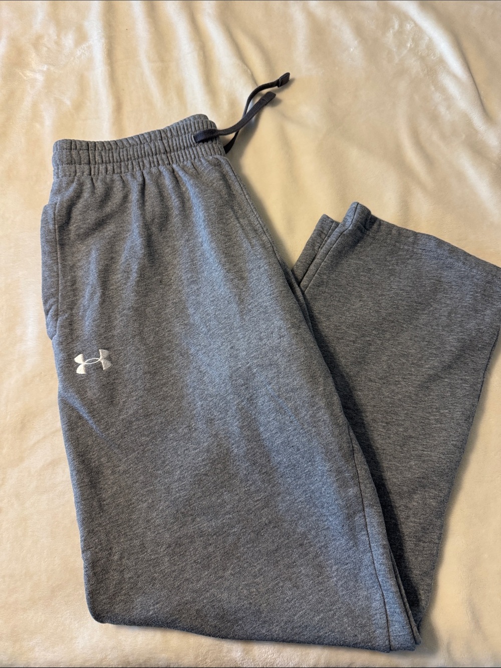 Under Armour Men’s size Large sweatpants